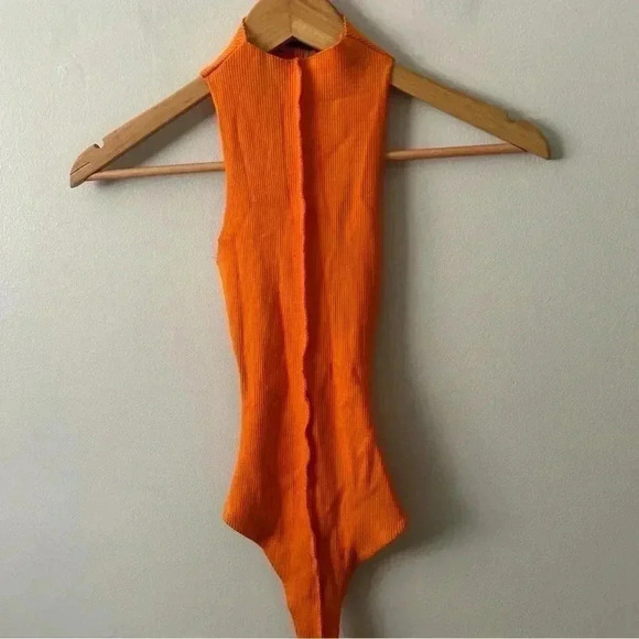NWOT NAKED WARDROBE NORDSTROM RIBBED ORANGE BODYSUIT XS - Picture 3 of 5